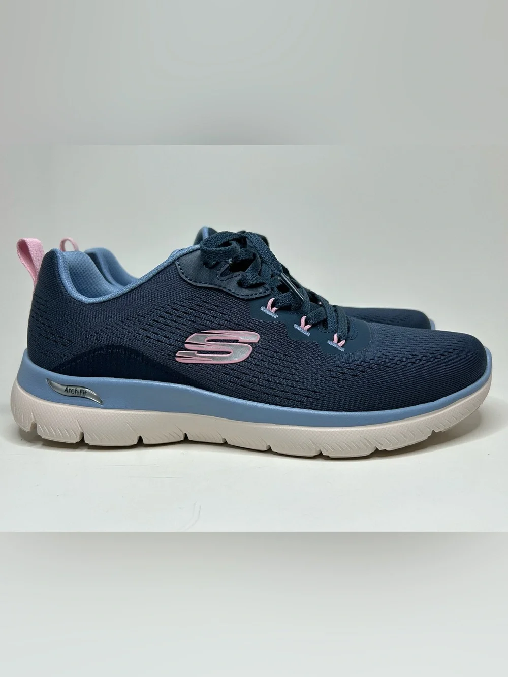 Skechers Arch Fit Blue & Pink Athletic Running Casual Sneaker Size 8.5